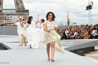 Camila Cabello feet photo thumbnail