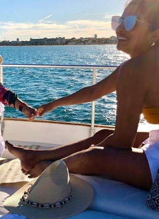 Priyanka Chopra Jonas feet photo thumbnail