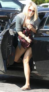 Ali Larter feet photo thumbnail