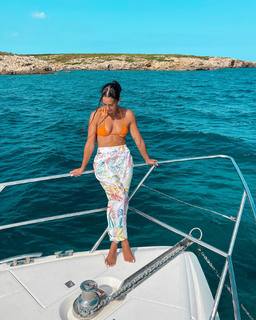 Cristina Pedroche feet photo thumbnail