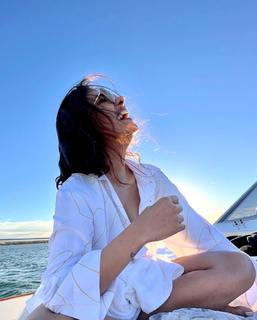 Priyanka Chopra Jonas feet photo thumbnail