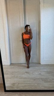 Simone Biles feet photo thumbnail