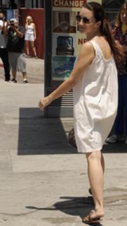 Kristin Davis feet photo thumbnail