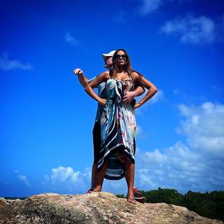 Dania Ramirez feet photo thumbnail