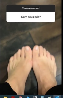 Adriane Galisteu feet photo thumbnail