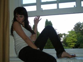 Ewa Farna feet photo thumbnail