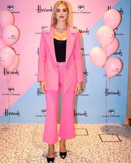 Chiara Ferragni feet photo thumbnail