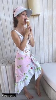 Amanda Cerny feet photo thumbnail
