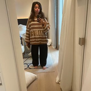 Camila Cabello feet photo thumbnail