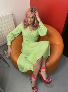 Fearne Cotton feet photo thumbnail