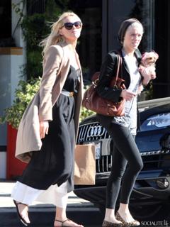 Amber Heard feet photo thumbnail