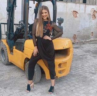 Vanessa Claudio feet photo thumbnail