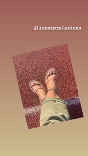 Jordana Brewster feet photo thumbnail
