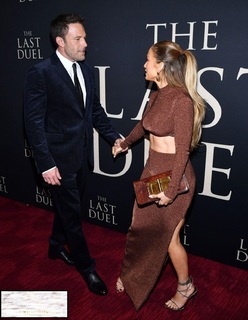 Jennifer Lopez feet photo thumbnail
