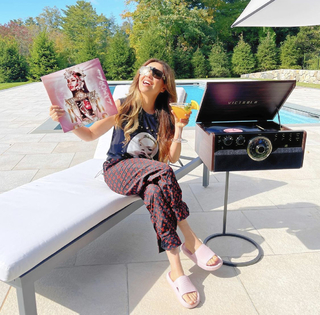 Thalía feet photo thumbnail