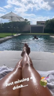 Eva Longoria feet photo thumbnail