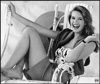 Elle Macpherson feet photo thumbnail