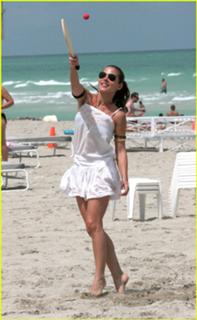 Elsa Pataky feet photo thumbnail