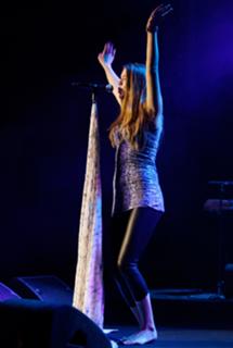 Joss Stone feet photo thumbnail