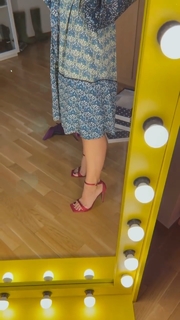 Mary Synatsaki feet photo thumbnail