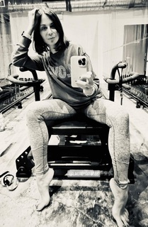 Catherine Bell feet photo thumbnail