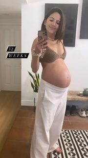 Erin Lim feet photo thumbnail