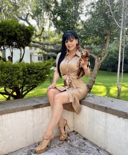 Maribel Guardia feet photo thumbnail