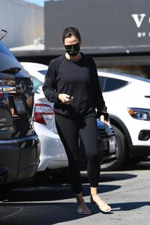 Jennifer Garner feet photo thumbnail