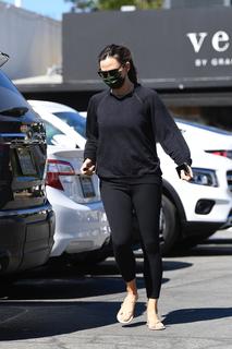 Jennifer Garner feet photo thumbnail