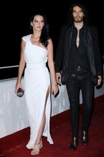 Katy Perry feet photo thumbnail