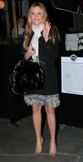 Amanda Bynes feet photo thumbnail