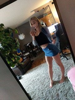 Lisa Peach feet photo 2