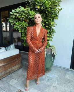 Julianne Hough feet photo thumbnail