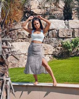 Christina Milian feet photo thumbnail