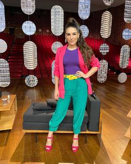 Kéfera Buchmann feet photo thumbnail