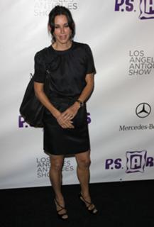 Courteney Cox feet photo thumbnail
