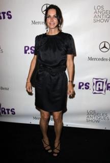 Courteney Cox feet photo thumbnail