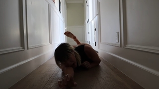 Gabbie Hanna feet photo thumbnail