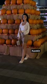Alia Shelesh feet photo thumbnail