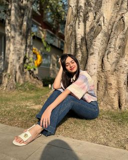 Jannat Zubair Rahmani feet photo thumbnail