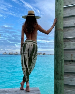 Severina Kojic feet photo thumbnail