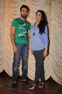 Kareena Kapoor feet photo thumbnail