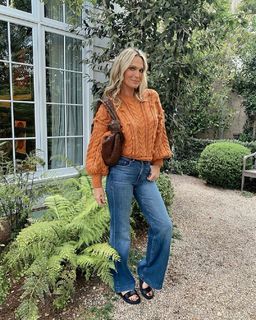 Molly Sims feet photo thumbnail
