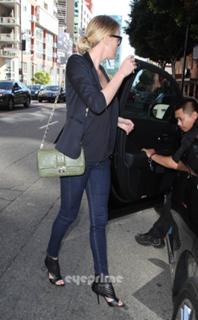 Charlize Theron feet photo thumbnail