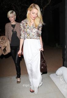 Amber Heard feet photo thumbnail