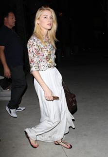 Amber Heard feet photo thumbnail