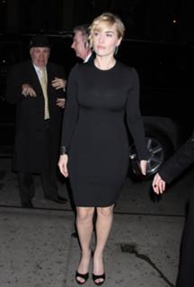Kate Winslet feet photo thumbnail