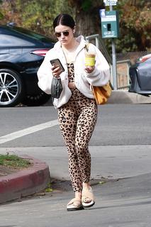 Lucy Hale feet photo thumbnail