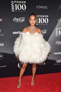 Karrueche Tran feet photo thumbnail