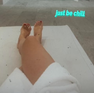 Daniela Katzenberger feet photo thumbnail